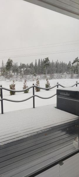 Nordic Villa with jakuzzi Rovaniemi